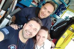 Διασώστες του ΕΚΑΒ: Μέσα σε λίγη ώρα δύο φορές επανέφεραν στην ζωή 65 χρόνο