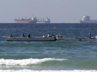 Φωτογραφία για «Μαύρα σύννεφα» στον Κόλπο: «Επιχείρηση σαμποτάζ» τεσσάρων πλοίων στο στενό του Χορμούζ