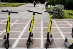 Ηλεκτρονικά πατίνια: Πρόστιμα φέρνει σχέδιο απόφασης του Υπ. Μεταφορών -Τι προβλέπει