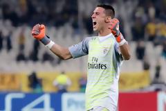 Τα μπόνους του Βλαχοδήμου στη Μπενφίκα