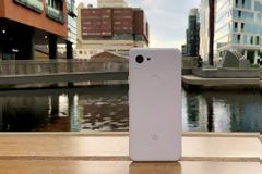 Η Google συνεχίζει να αστειεύεται με το iPhone