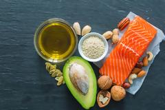 Ποιες τροφές με πολλά λιπαρά κάνουν ΚΑΛΟ στην υγεία σας