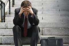 Απολύσεις: Θέμα μείωσης της αποζημίωσης θέτουν εργοδοτικοί φορείς