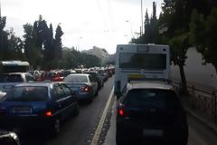 Προσοχή! Επαναλειτουργούν οι κάμερες στις λεωφορειολωρίδες!