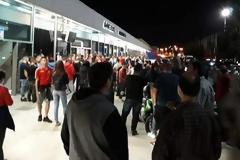 Χαμός στο αεροδρόμιο της Ρόδου: Πάνω από 200 άτομα υποδέχθηκαν τον Διαγόρα