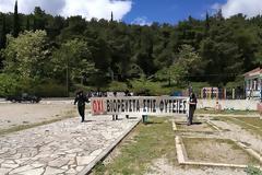 Συνάντηση της Επιτροπής αγώνα κατά των βιορευστών στις Φυτείες Δήμου Ξηρομέρου Αιτωλ/νίας, με τον Πρόεδρο της Βουλής των Ελλήνων κ. Νίκο Βούτση.