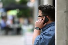 Οι επιδράσεις του κινητού στο δέρμα μας