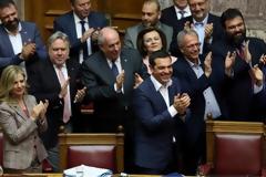 Handelsblatt: «Καθόλου ενθουσιασμένοι οι πιστωτές» με τα μέτρα Τσίπρα