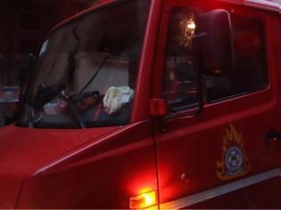 Φωτογραφία για Κάηκε αυτοκίνητο στο Κερατσίνι - Τέταρτο περιστατικό σε ισάριθμες μέρες στην Αττική