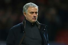 Ο Μουρίνιο συνεχίζει να ψάχνεται