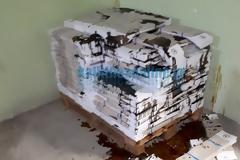 Άγνωστοι κατέστρεψαν όλα τα ψηφοδέλτια της Χρυσής Αυγής στην Καλλιθέα