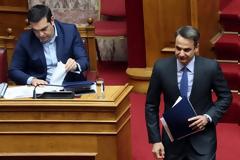 Τι δείχνουν τα γκάλοπ και τι περιμένουν ΣΥΡΙΖΑ και Νέα Δημοκρατία