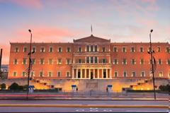 Ημέρας Μνήμης της Γενοκτονίας των Ποντίων: Με κόκκινο και μαύρο χρώμα θα φωτιστεί το βράδυ η βουλή