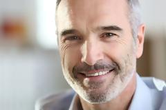 Περνούν και οι άνδρες κλιμακτήριο και αυτή είναι η θεραπεία