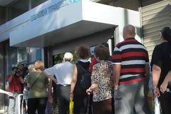 «Μουδιασμένοι» οι συνταξιούχοι από την κουτσουρεμένη 13η σύνταξη