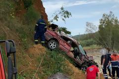 Θανατηφόρο τροχαίο στα Χανιά - Αυτοκίνητο έπεσε από γέφυρα (βίντεο + φωτο)