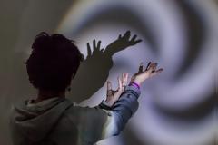 «Eyes of Light-Εστιάζοντας στη ζωή»: Η φωτογραφία ως εργαλείο ενδυνάμωσης ατόμων με εμπειρία καρκίνου