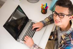 Οι μισοί περίπου έφηβοι πάσχουν από μυωπία! Τι λένε οι ειδικοί;