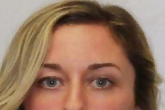 Καθηγήτρια έστελνε γυμνές φωτογραφίες της σε μαθητή