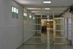 Πάτρα: Δύο κρατούμενοι κατάπιαν ...121 σφαιρίδια(!) με ναρκωτικά για να τα μεταφέρουν