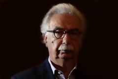 ΠΕΘ: Ο Νεκροφόρος και η περί Παιδείας μυθαλήθεια