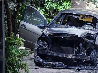 Φωτογραφία για Ανέλαβαν την ευθύνη για τον εμπρησμό του αυτοκινήτου της Αγρινιώτισσας Μίνας Καραμήτρου (video)