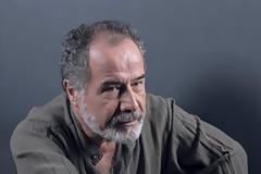 Θοδωρής Κατσαφάδος (ηθοποιός): Είδα τον αδερφό μου να διαμελίζεται μπροστά μου