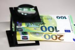 Από 28 Μαΐου τα νέα χαρτονομίσματα των 100 και 200 ευρώ