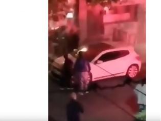 Φωτογραφία για Σοκαριστικό βίντεο από την επίθεση σε οπαδό στα Πετράλωνα