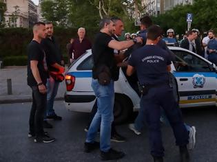 Φωτογραφία για Έξι συλλήψεις διαδηλωτών στο περιθώριο της ομιλίας Τσίπρα