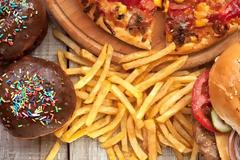 Γιατί μας παχαίνουν τα επεξεργασμένα τρόφιμα;