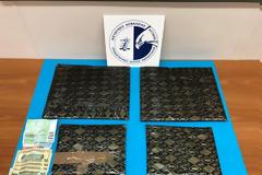 Χειροπέδες σε 76χρονο Γερμανό - Είχε κρύψει 4 κιλά ηρωίνη στη βαλίτσα του