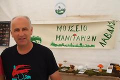 O Δημήτρης  Μπόλης με τον συνδυασμό 