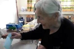 Ψήφος 103 ετών! Η γηραιότερη ψηφοφόρος έστειλε σήμερα το δικό της μήνυμα- ΦΩΤΟ