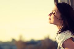 Έρευνα: Οι γυναίκες είναι πιο ευτυχισμένες χωρίς παιδιά ή σύζυγο