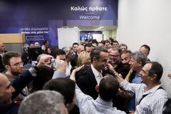 Οι «μύθοι» που κατέρριψε η ΝΔ - Πρώτη ακόμα και στους δημοσίους υπαλλήλους