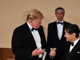 Φωτογραφία για Ο Τραμπ είναι ο πρώτος ξένος ηγέτης που συναντά τον νέο αυτοκράτορα