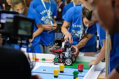 Μαθητές από όλο τον κόσμο φτιάχνουν τις έξυπνες πόλεις του μέλλοντος