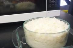 Ρύζι: Τι να προσέχετε στο ζέσταμα για να μην πάθετε δηλητηρίαση