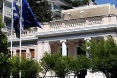 Μαξίμου: Μητσοτάκης και Στουρνάρας ετοιμάζονται για «Ασφαλιστικό Πινοσέτ»
