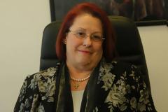 Διαψεύδει η Μ. Παπασπύρου δημοσιεύματα ότι ασκεί πίεση στην Ξ. Δημητρίου