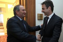 Συνάντηση Μητσοτάκη - Καραμανλή για την πορεία της Ν.Δ. προς τις εκλογές