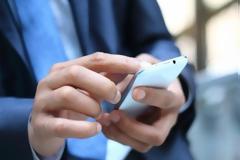 Αυξήσεις «φωτιά» στα καρτοκινητά -Σενάριο για κατάργηση