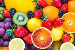 Οι τροφές που αυξάνουν την φυσική αντηλιακή προστασία στο δέρμα