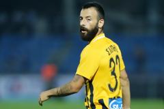 Πρώτα οι μεταγραφές και μετά οι ανανεώσεις στον Άρη