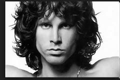 Τι σημαίνει η ελληνική φράση που υπάρχει στον τάφο του Jim Morrison;