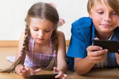 Η Apple θα απαγορεύσει εφαρμογές για την κατασκοπεία στα παιδιά