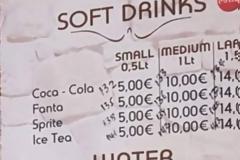 Tι απαντά το εστιατόριο στη Ρόδο για τον λογαριασμό των 82 ευρώ για 8 αναψυκτικά (φωτο)