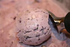 Ποιο παγωτό (που τρώτε συνέχεια) έχει περισσότερες θερμίδες και από το παρφέ!