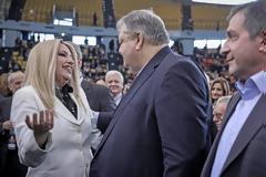ΚΙΝΑΛ: Η Φώφη ανακοίνωσε Καμίνη στο Επικρατείας και ο Βενιζέλος φεύγει!